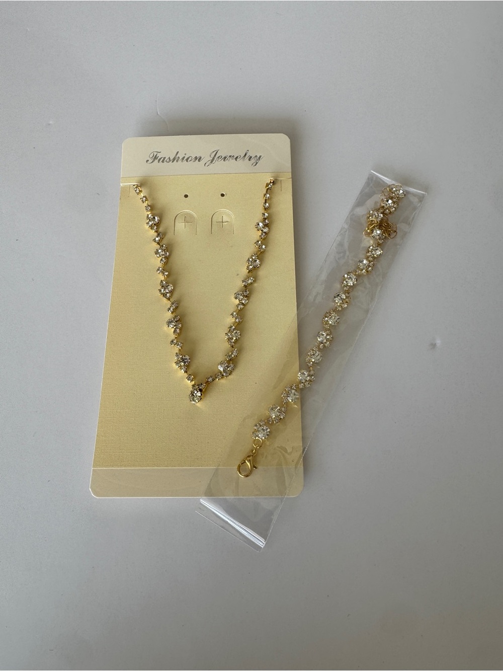 Fashion Jewelry Gold and Clear Crystal Necklace with Matching Bracelet